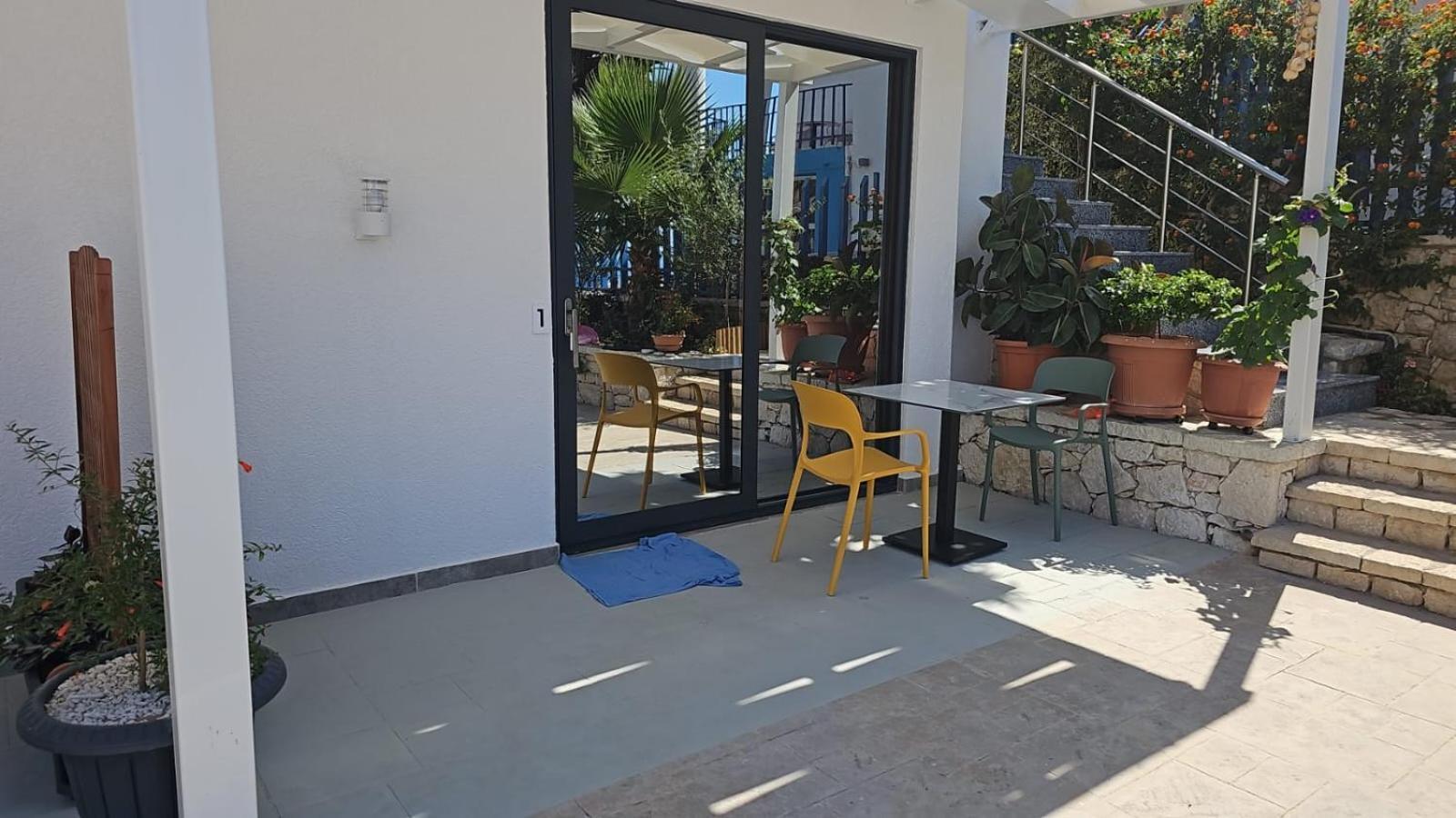 Ardit Seaside Rooms Sarandë Eksteriør billede