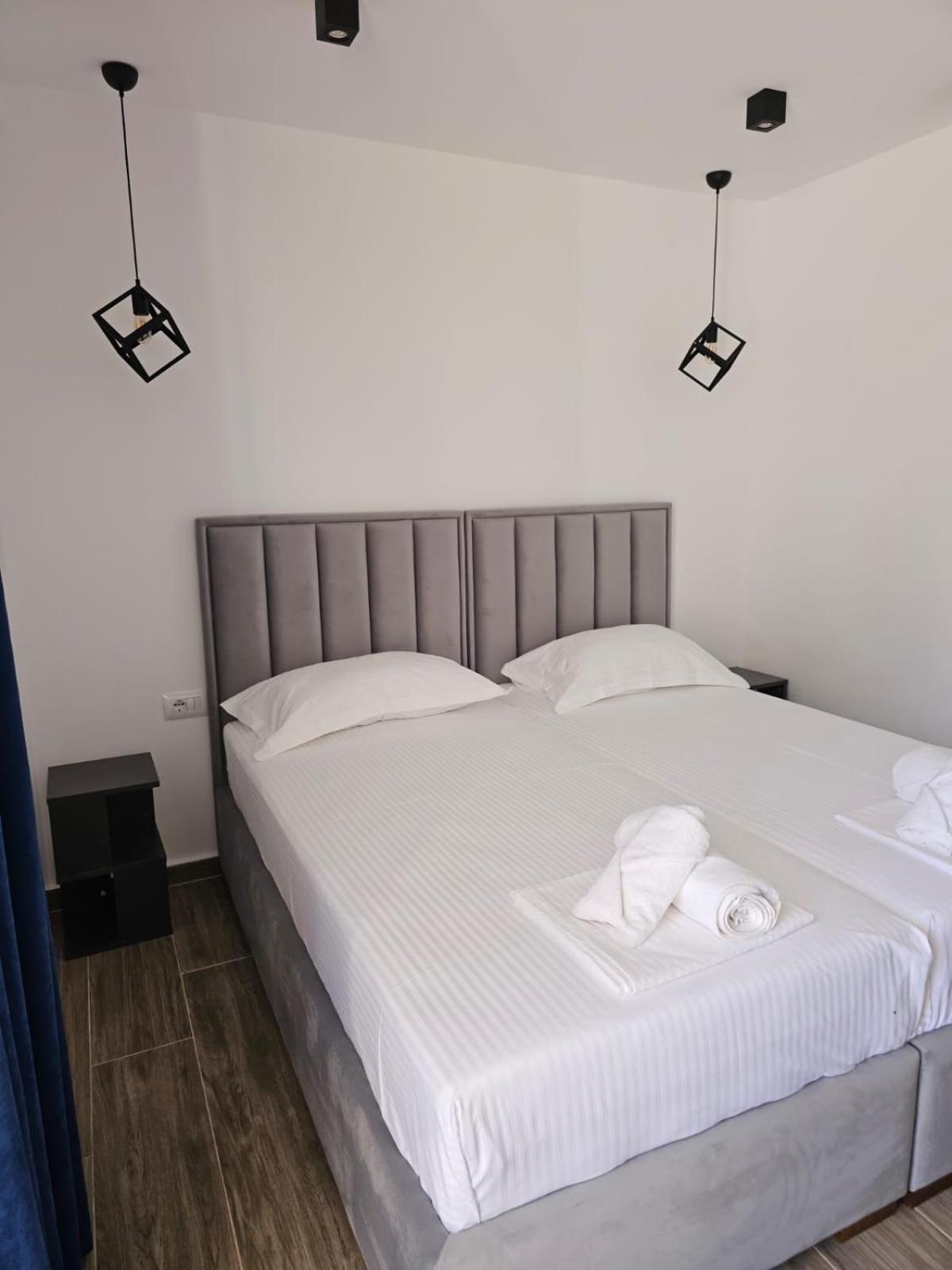 Ardit Seaside Rooms Sarandë Eksteriør billede