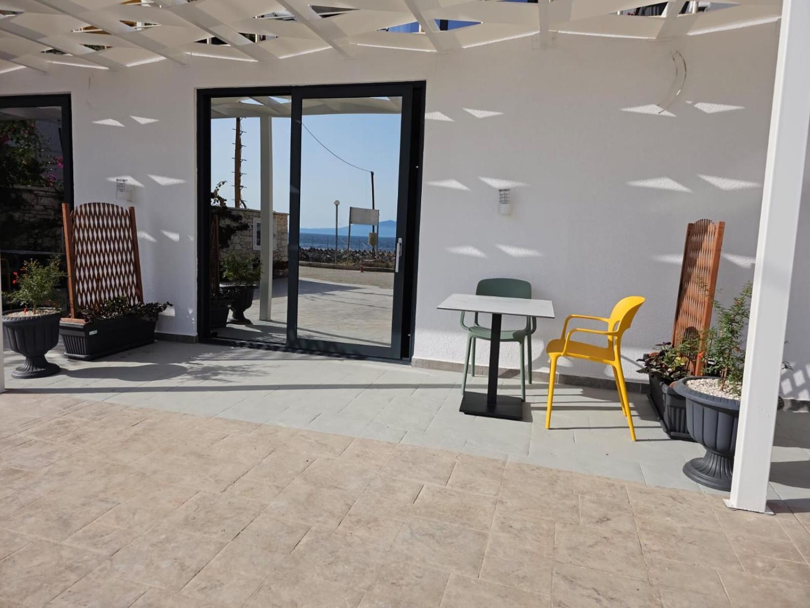 Ardit Seaside Rooms Sarandë Eksteriør billede